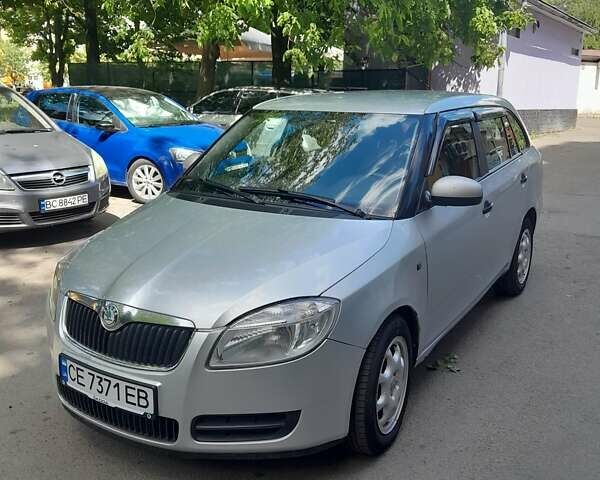 Серый Шкода Фабия, объемом двигателя 1.42 л и пробегом 320 тыс. км за 4200 $, фото 2 на Automoto.ua