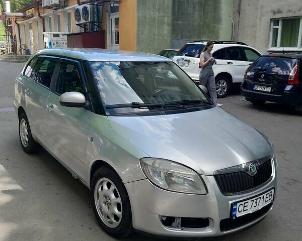 Серый Шкода Фабия, объемом двигателя 1.42 л и пробегом 320 тыс. км за 4200 $, фото 9 на Automoto.ua