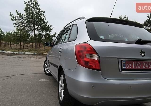 Серый Шкода Фабия, объемом двигателя 1.6 л и пробегом 189 тыс. км за 6100 $, фото 23 на Automoto.ua