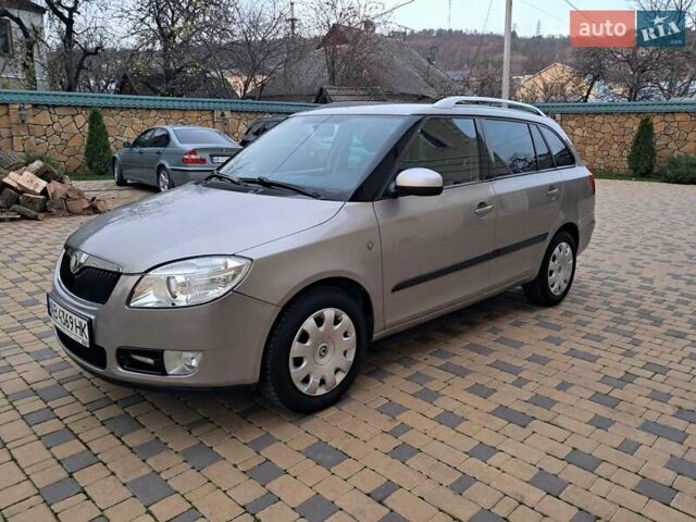 Серый Шкода Фабия, объемом двигателя 1.6 л и пробегом 188 тыс. км за 5450 $, фото 20 на Automoto.ua