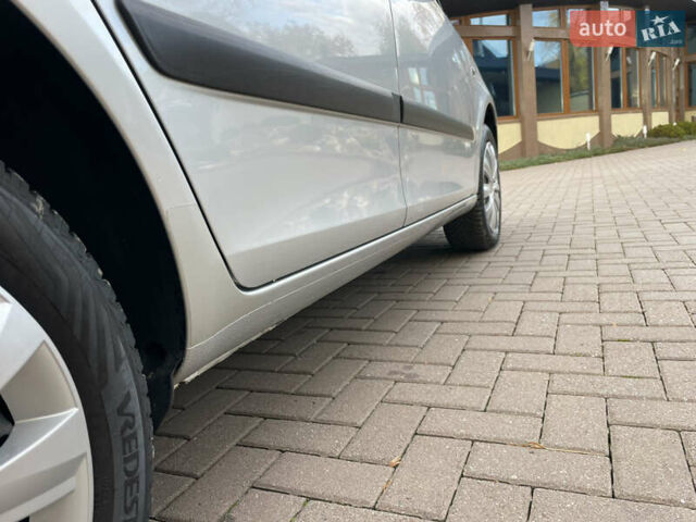 Сірий Шкода Фабія, об'ємом двигуна 1.6 л та пробігом 222 тис. км за 5888 $, фото 16 на Automoto.ua