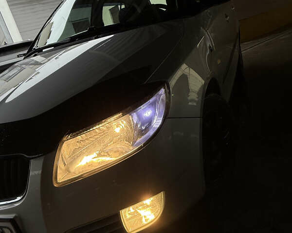 Серый Шкода Фабия, объемом двигателя 1.2 л и пробегом 115 тыс. км за 5300 $, фото 23 на Automoto.ua