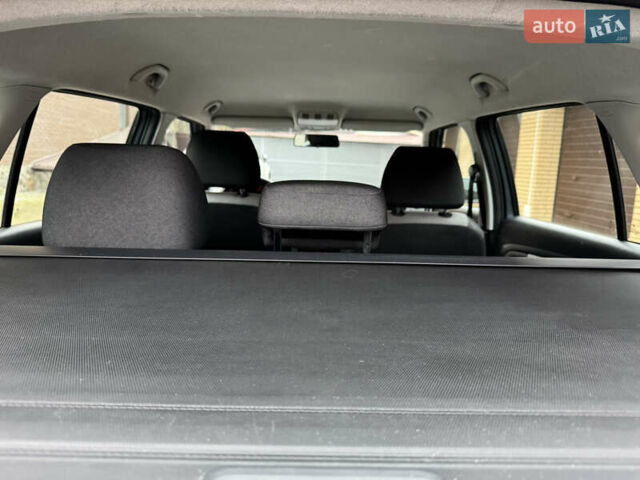 Серый Шкода Фабия, объемом двигателя 1.39 л и пробегом 240 тыс. км за 5400 $, фото 16 на Automoto.ua