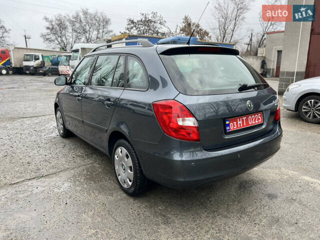 Серый Шкода Фабия, объемом двигателя 1.6 л и пробегом 199 тыс. км за 6700 $, фото 4 на Automoto.ua