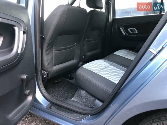 Серый Шкода Фабия, объемом двигателя 1.4 л и пробегом 215 тыс. км за 4999 $, фото 8 на Automoto.ua