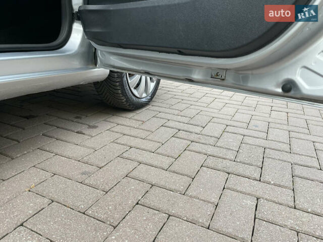 Сірий Шкода Фабія, об'ємом двигуна 1.6 л та пробігом 222 тис. км за 5888 $, фото 44 на Automoto.ua