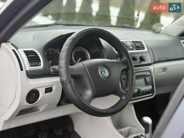 Серый Шкода Фабия, объемом двигателя 1.4 л и пробегом 194 тыс. км за 5850 $, фото 21 на Automoto.ua