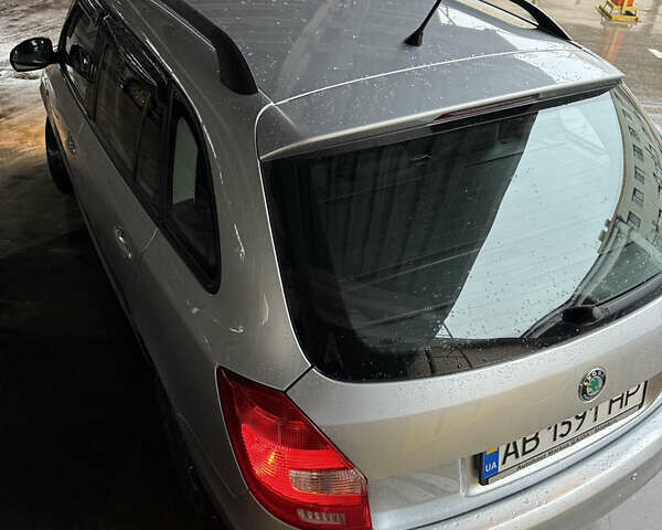 Серый Шкода Фабия, объемом двигателя 1.2 л и пробегом 115 тыс. км за 5300 $, фото 26 на Automoto.ua