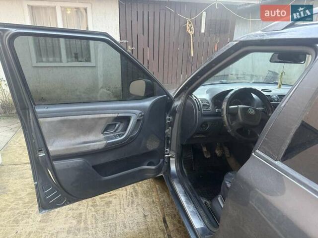 Серый Шкода Фабия, объемом двигателя 1.2 л и пробегом 205 тыс. км за 4200 $, фото 33 на Automoto.ua