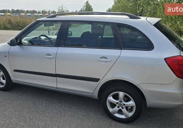 Сірий Шкода Фабія, об'ємом двигуна 1.6 л та пробігом 220 тис. км за 6000 $, фото 13 на Automoto.ua