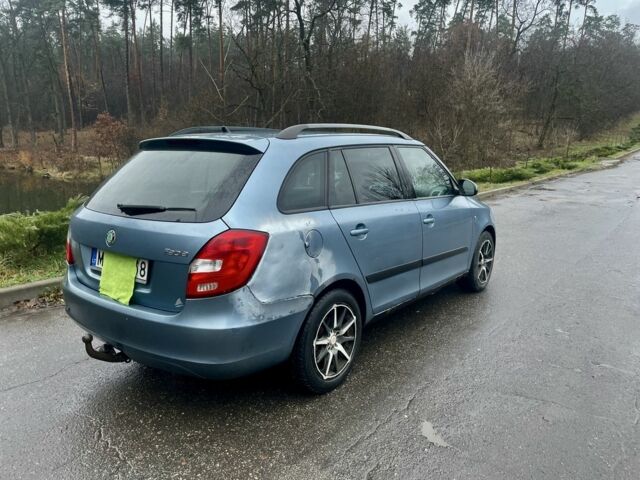 Серый Шкода Фабия, объемом двигателя 1.4 л и пробегом 240 тыс. км за 1999 $, фото 5 на Automoto.ua