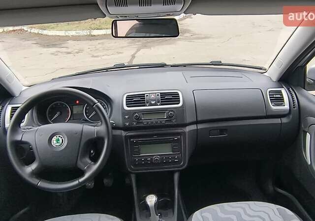 Серый Шкода Фабия, объемом двигателя 1.6 л и пробегом 189 тыс. км за 6100 $, фото 37 на Automoto.ua