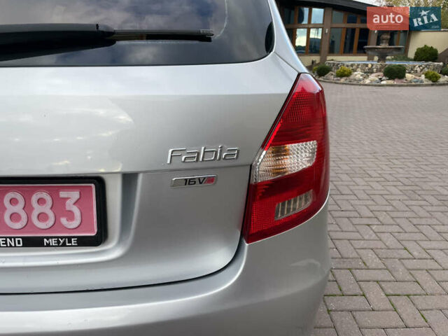 Сірий Шкода Фабія, об'ємом двигуна 1.6 л та пробігом 222 тис. км за 5888 $, фото 13 на Automoto.ua