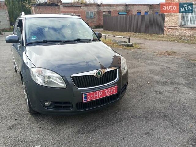 Сірий Шкода Фабія, об'ємом двигуна 1.4 л та пробігом 173 тис. км за 5850 $, фото 3 на Automoto.ua