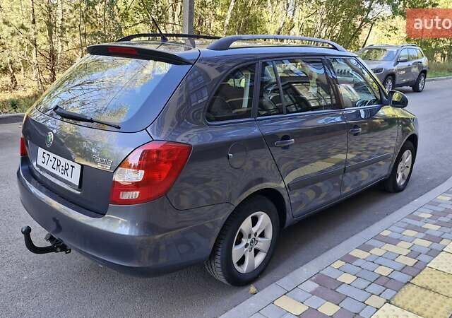 Серый Шкода Фабия, объемом двигателя 1.4 л и пробегом 182 тыс. км за 5999 $, фото 10 на Automoto.ua