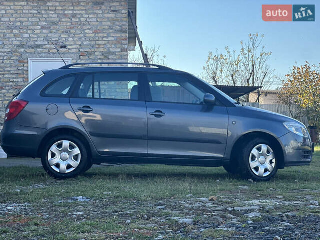 Сірий Шкода Фабія, об'ємом двигуна 1.6 л та пробігом 264 тис. км за 5350 $, фото 3 на Automoto.ua