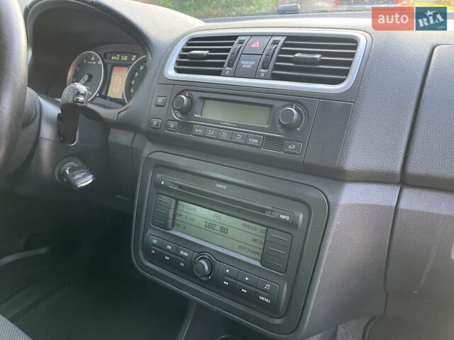Сірий Шкода Фабія, об'ємом двигуна 1.6 л та пробігом 204 тис. км за 6450 $, фото 69 на Automoto.ua