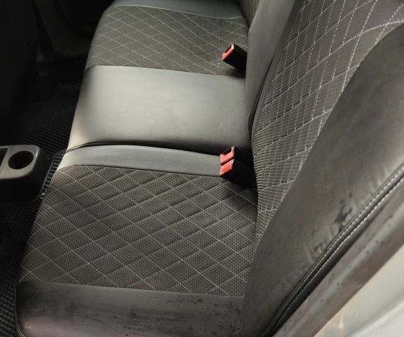 Сірий Шкода Фабія, об'ємом двигуна 1.4 л та пробігом 205 тис. км за 5350 $, фото 5 на Automoto.ua