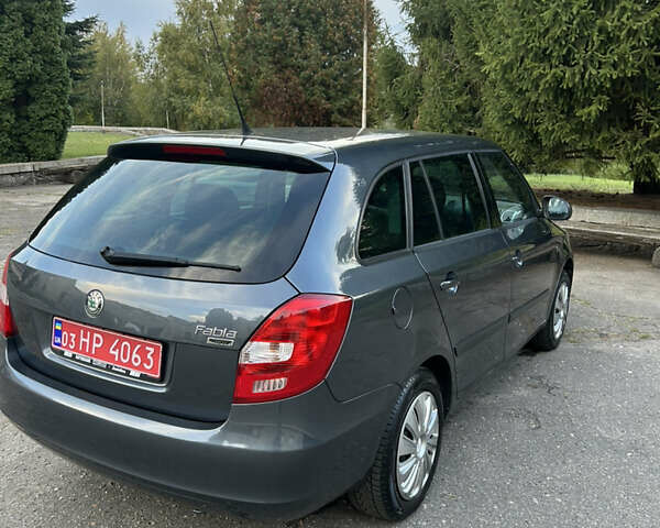 Шкода Фабия 2009 в Золотоноше на Automoto.ua Серый Шкода Фабия, объемом двигателя 1.39 л и пробегом 225 тыс. км за 6150 $, фото 22 на Automoto.ua