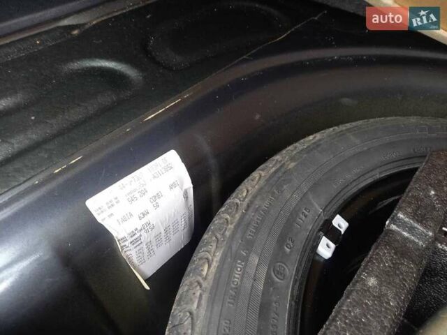 Серый Шкода Фабия, объемом двигателя 1.4 л и пробегом 239 тыс. км за 4950 $, фото 14 на Automoto.ua