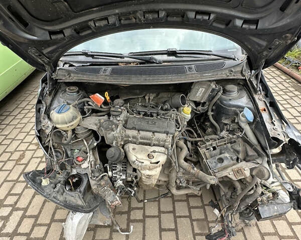 Серый Шкода Фабия, объемом двигателя 1.2 л и пробегом 383 тыс. км за 1650 $, фото 5 на Automoto.ua