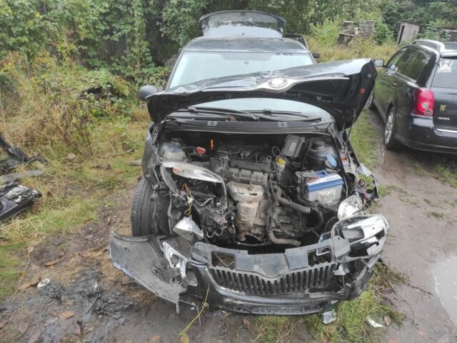 Шкода Фабия 2009 в Червонограде на Automoto.ua Серый Шкода Фабия, объемом двигателя 1.2 л и пробегом 380 тыс. км за 1400 $, фото 7 на Automoto.ua