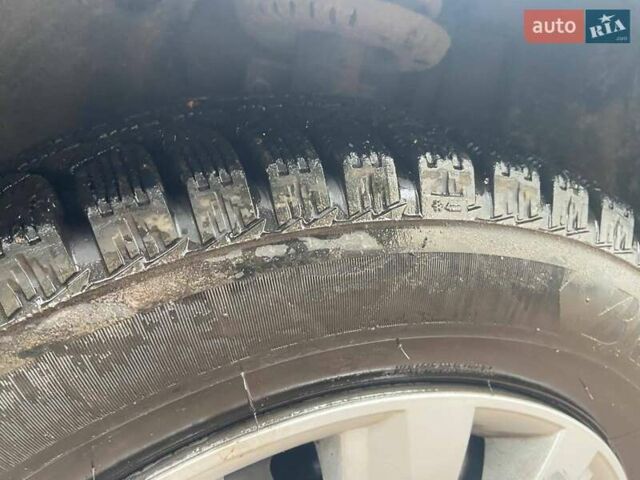 Серый Шкода Фабия, объемом двигателя 1.39 л и пробегом 302 тыс. км за 4950 $, фото 15 на Automoto.ua