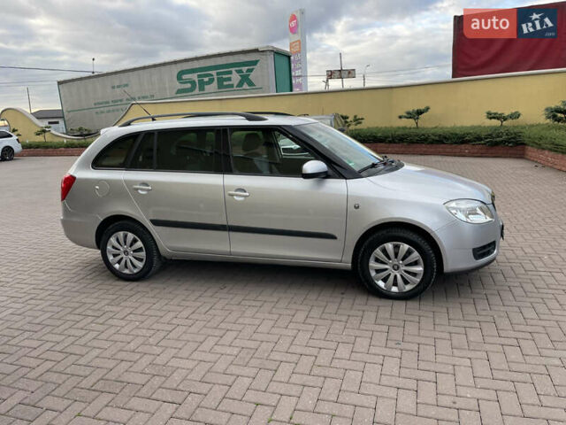 Серый Шкода Фабия, объемом двигателя 1.6 л и пробегом 223 тыс. км за 5339 $, фото 6 на Automoto.ua