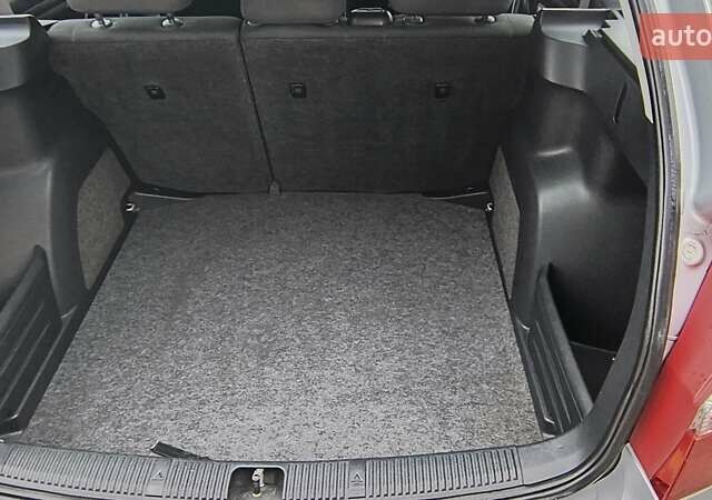 Серый Шкода Фабия, объемом двигателя 1.6 л и пробегом 189 тыс. км за 6100 $, фото 42 на Automoto.ua