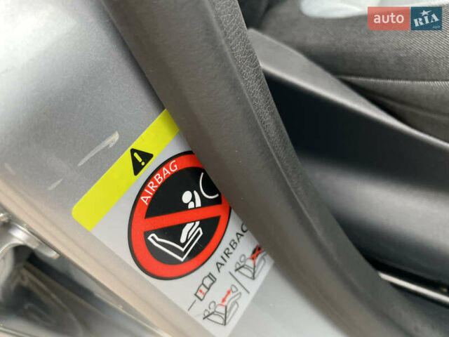 Сірий Шкода Фабія, об'ємом двигуна 1.6 л та пробігом 222 тис. км за 5888 $, фото 46 на Automoto.ua