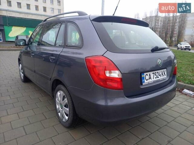Серый Шкода Фабия, объемом двигателя 1.4 л и пробегом 239 тыс. км за 4950 $, фото 8 на Automoto.ua