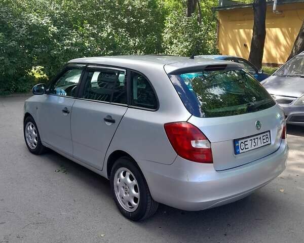 Серый Шкода Фабия, объемом двигателя 1.42 л и пробегом 320 тыс. км за 4200 $, фото 3 на Automoto.ua