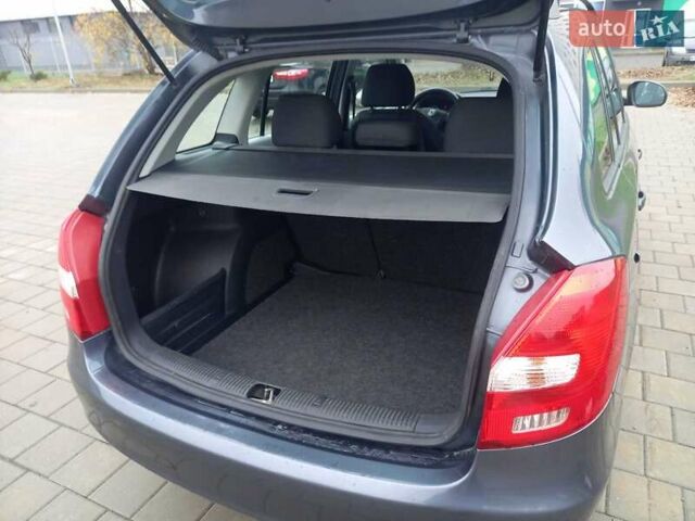 Серый Шкода Фабия, объемом двигателя 1.4 л и пробегом 239 тыс. км за 4950 $, фото 12 на Automoto.ua