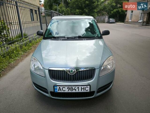 Серый Шкода Фабия, объемом двигателя 1.2 л и пробегом 164 тыс. км за 5100 $, фото 1 на Automoto.ua
