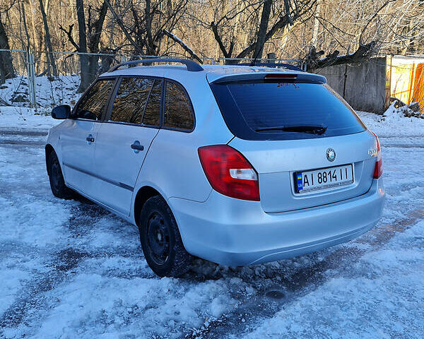 Сірий Шкода Фабія, об'ємом двигуна 1.2 л та пробігом 200 тис. км за 2900 $, фото 11 на Automoto.ua