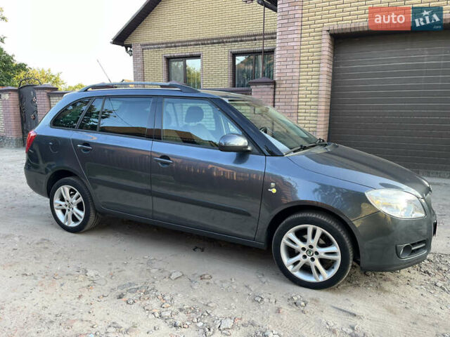 Сірий Шкода Фабія, об'ємом двигуна 1.6 л та пробігом 204 тис. км за 6450 $, фото 16 на Automoto.ua