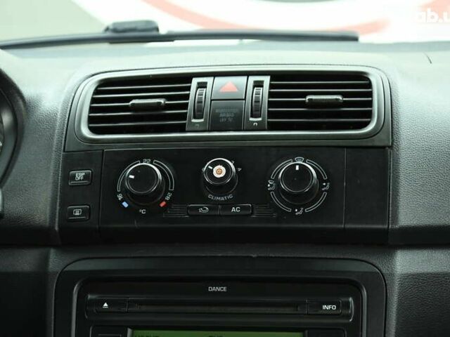 Серый Шкода Фабия, объемом двигателя 1.4 л и пробегом 242 тыс. км за 5350 $, фото 29 на Automoto.ua