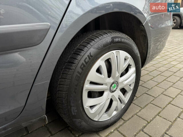 Серый Шкода Фабия, объемом двигателя 1.39 л и пробегом 240 тыс. км за 5400 $, фото 39 на Automoto.ua