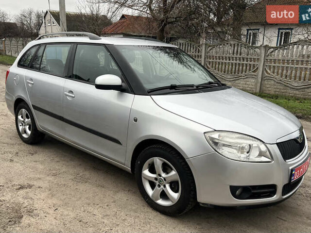 Серый Шкода Фабия, объемом двигателя 1.6 л и пробегом 239 тыс. км за 6750 $, фото 3 на Automoto.ua