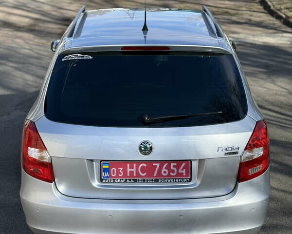 Серый Шкода Фабия, объемом двигателя 1.4 л и пробегом 179 тыс. км за 6200 $, фото 4 на Automoto.ua