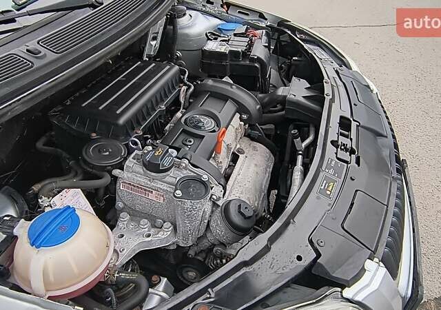 Серый Шкода Фабия, объемом двигателя 1.6 л и пробегом 189 тыс. км за 6100 $, фото 56 на Automoto.ua