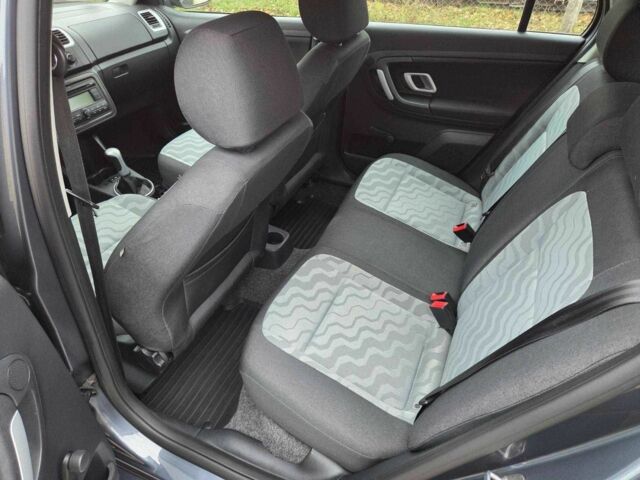 Серый Шкода Фабия, объемом двигателя 1.4 л и пробегом 174 тыс. км за 6550 $, фото 18 на Automoto.ua