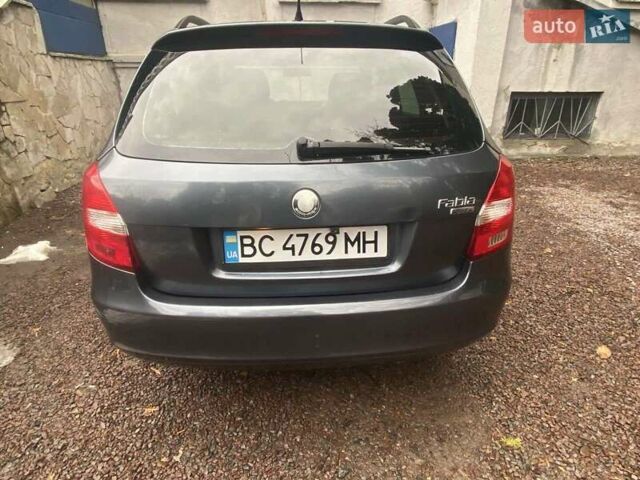 Серый Шкода Фабия, объемом двигателя 1.39 л и пробегом 302 тыс. км за 4950 $, фото 4 на Automoto.ua