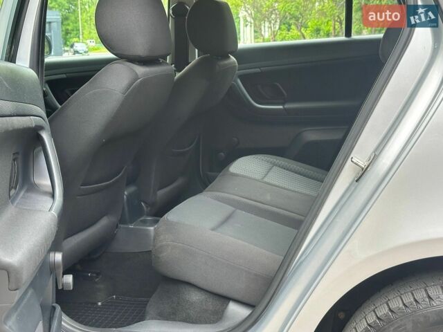 Сірий Шкода Фабія, об'ємом двигуна 1.6 л та пробігом 220 тис. км за 5700 $, фото 92 на Automoto.ua