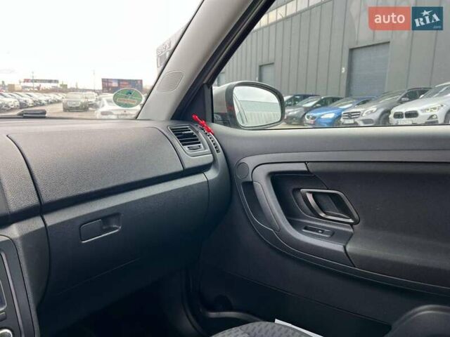 Серый Шкода Фабия, объемом двигателя 1.2 л и пробегом 208 тыс. км за 6990 $, фото 29 на Automoto.ua