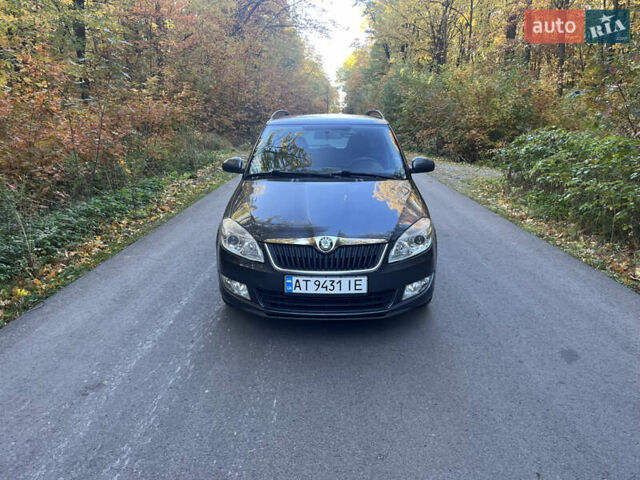 Шкода Фабия 2010 в Калуше на Automoto.ua Серый Шкода Фабия, объемом двигателя 1.2 л и пробегом 215 тыс. км за 5750 $, фото 1 на Automoto.ua