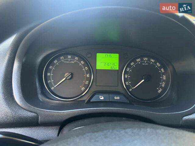 Серый Шкода Фабия, объемом двигателя 1.2 л и пробегом 210 тыс. км за 5750 $, фото 21 на Automoto.ua