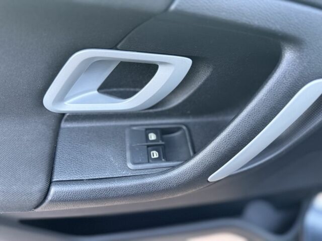 Сірий Шкода Фабія, об'ємом двигуна 0 л та пробігом 170 тис. км за 6000 $, фото 10 на Automoto.ua