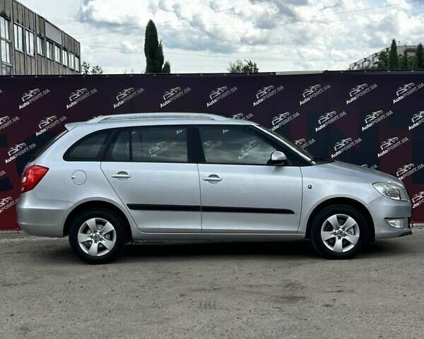 Сірий Шкода Фабія, об'ємом двигуна 1.2 л та пробігом 184 тис. км за 6100 $, фото 3 на Automoto.ua