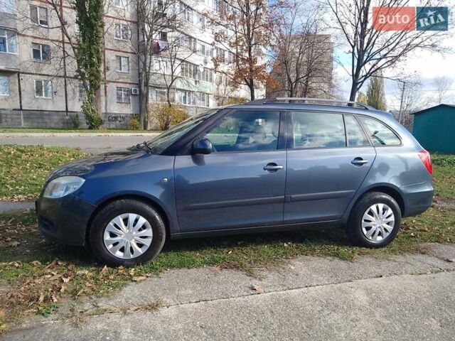 Серый Шкода Фабия, объемом двигателя 1.4 л и пробегом 167 тыс. км за 5999 $, фото 6 на Automoto.ua